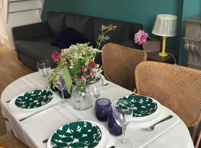 Triangle D Or دوفييل